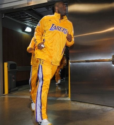 场均不足6 场均不足6