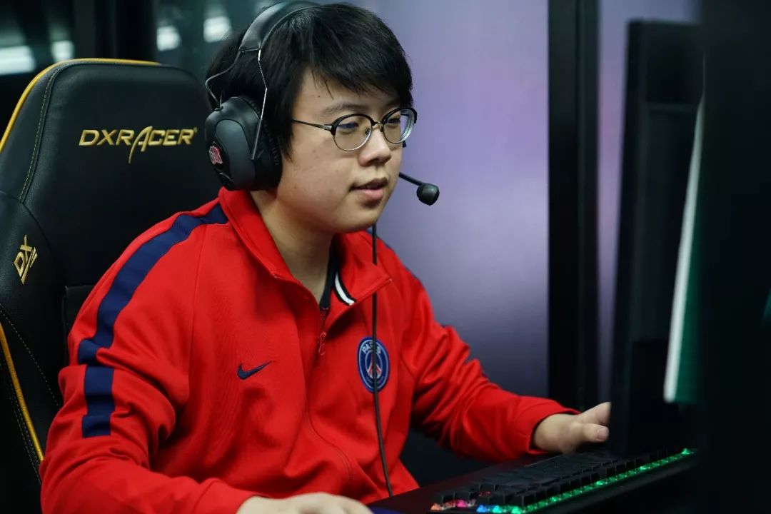 体现了他 体现了他